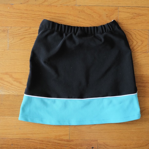 Guess Mini Skirt Women Black Blue Colorblock Ribbed Retro Size M Vintage Style - Picture 7 of 8